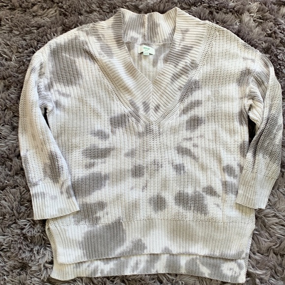 Aerie Tie Dye V Neck Oversized Sweater Sz XS Grey White SPRING 🌺💐🌷✅ - Picture 2 of 6